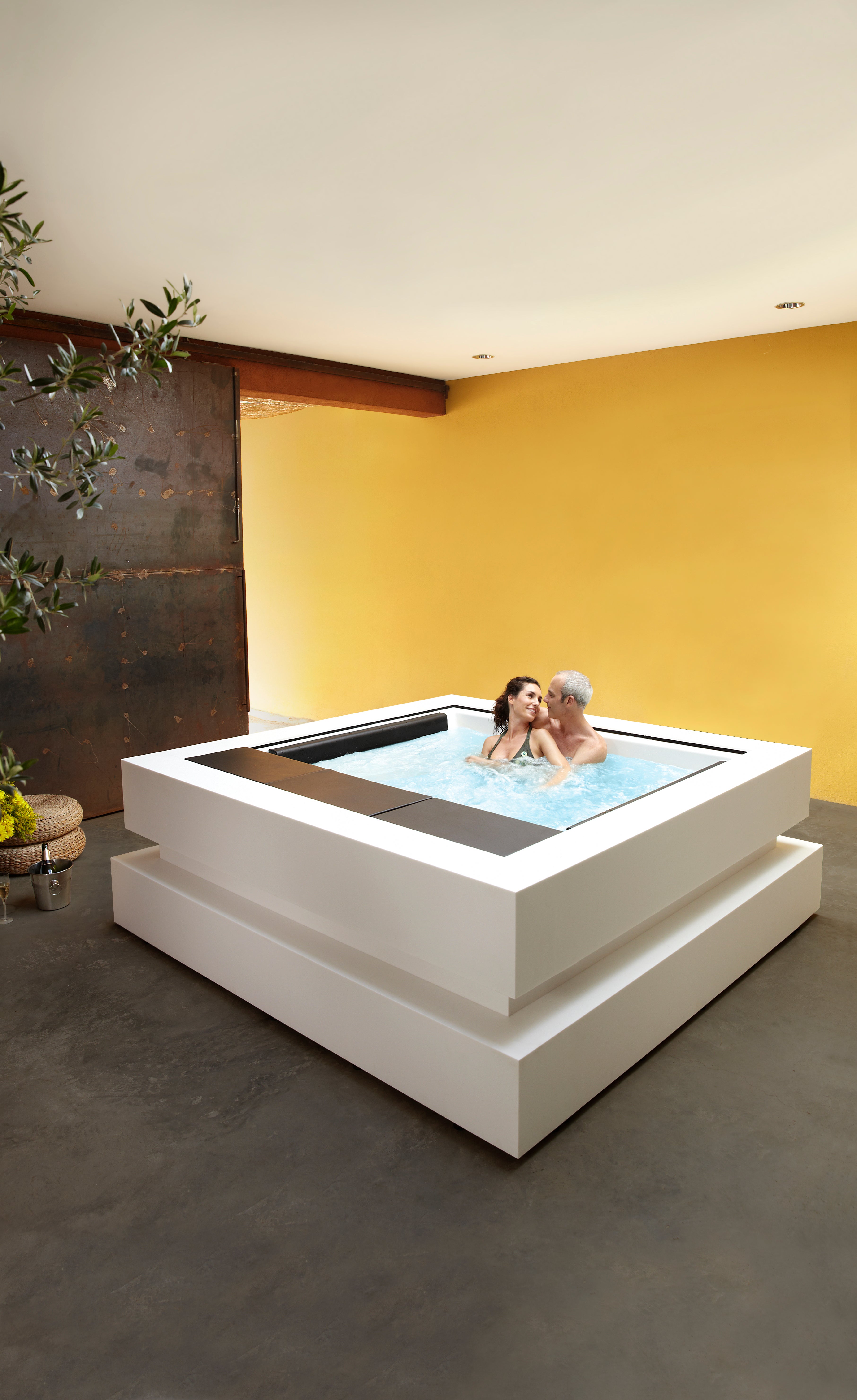 Aquavia Spa Cube